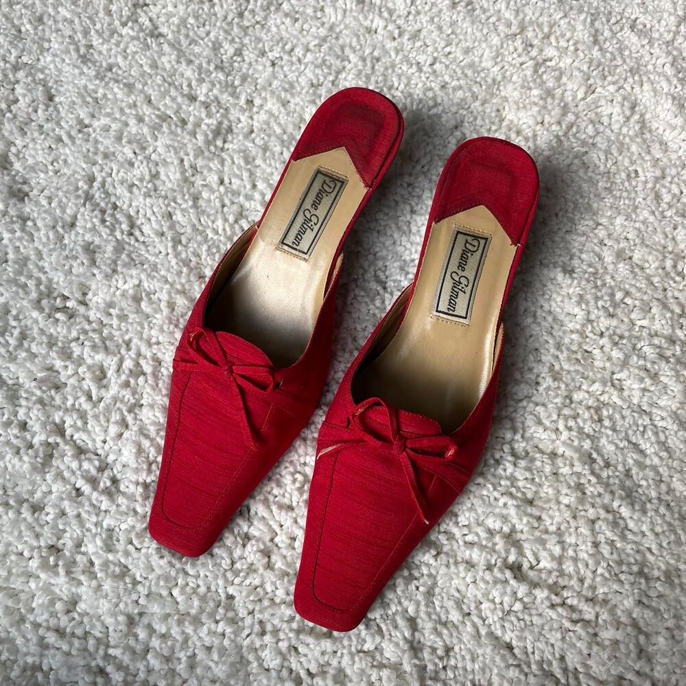 Unbranded Women's Red Clogs